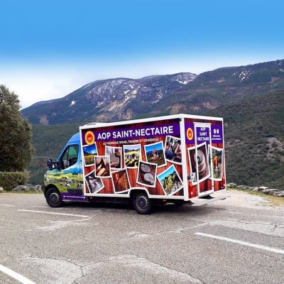 Le Saint-Nec Truck sur la route