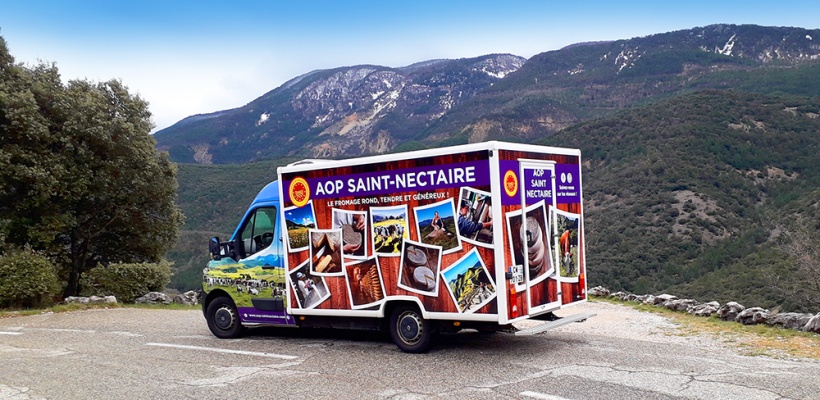 Le Saint-Nec Truck sur la route