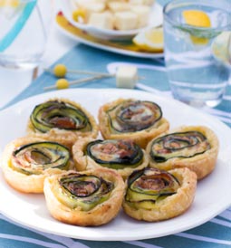 Tartelettes « Fleurs » de courgettes et Saint-Nectaire